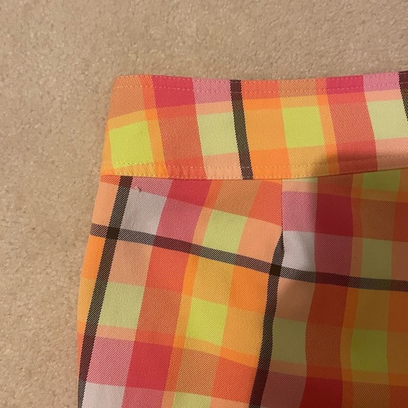 Lavender golf colorful plaid golf shorts-size 12 like new - Picture 9 of 9